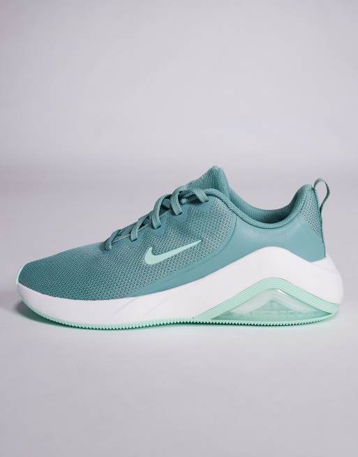 Nike Bella 7 sneakers in green, 3 of 5