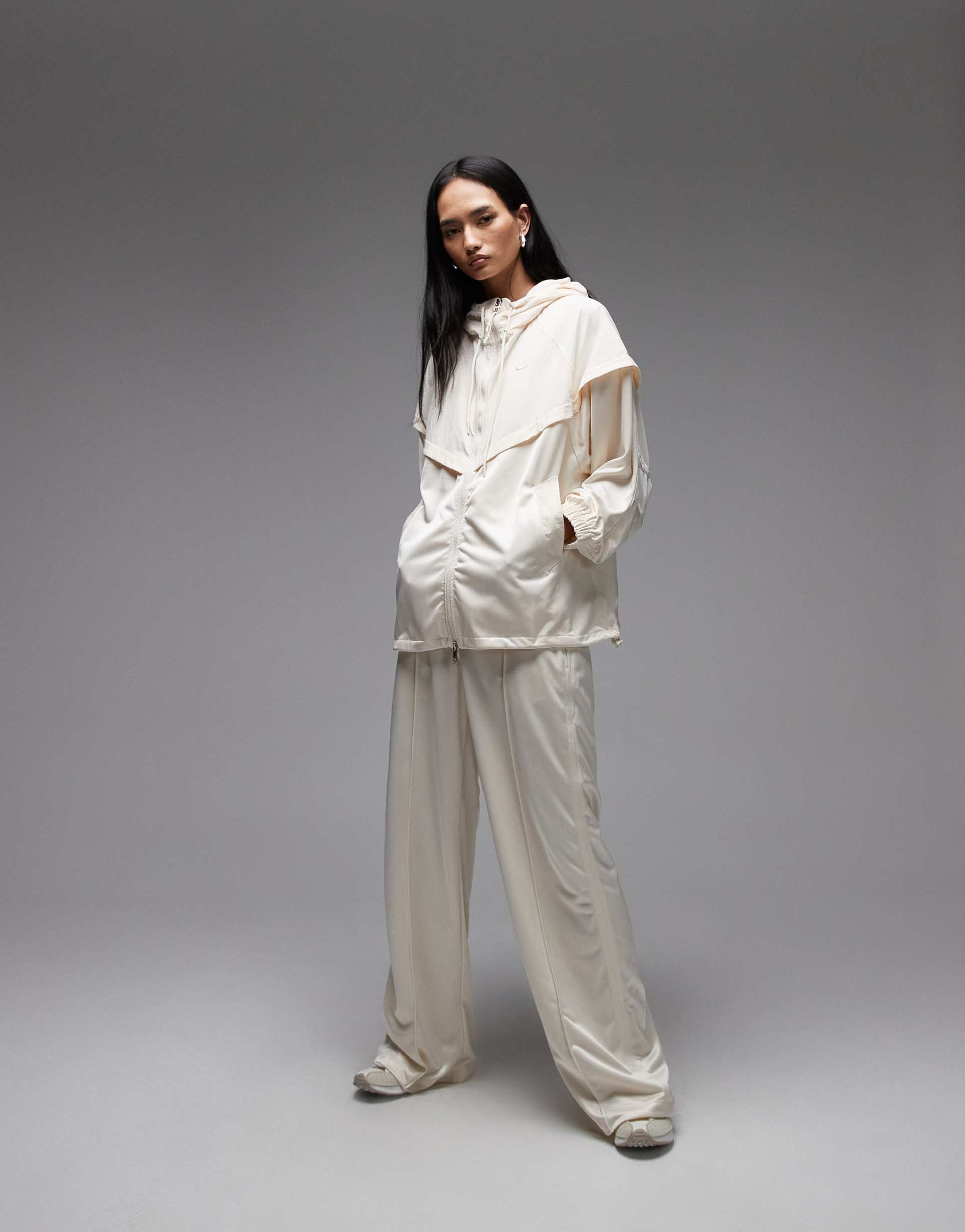 nike belted pintuck pants in beige