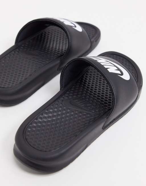 Nike claquettes benassi outlet homme