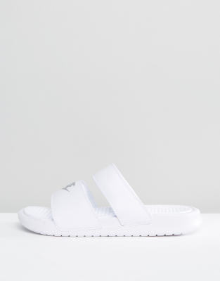 nike benassi duo logo slider sandals in white