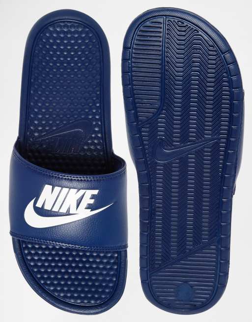 Navy blue nike slides hot sale