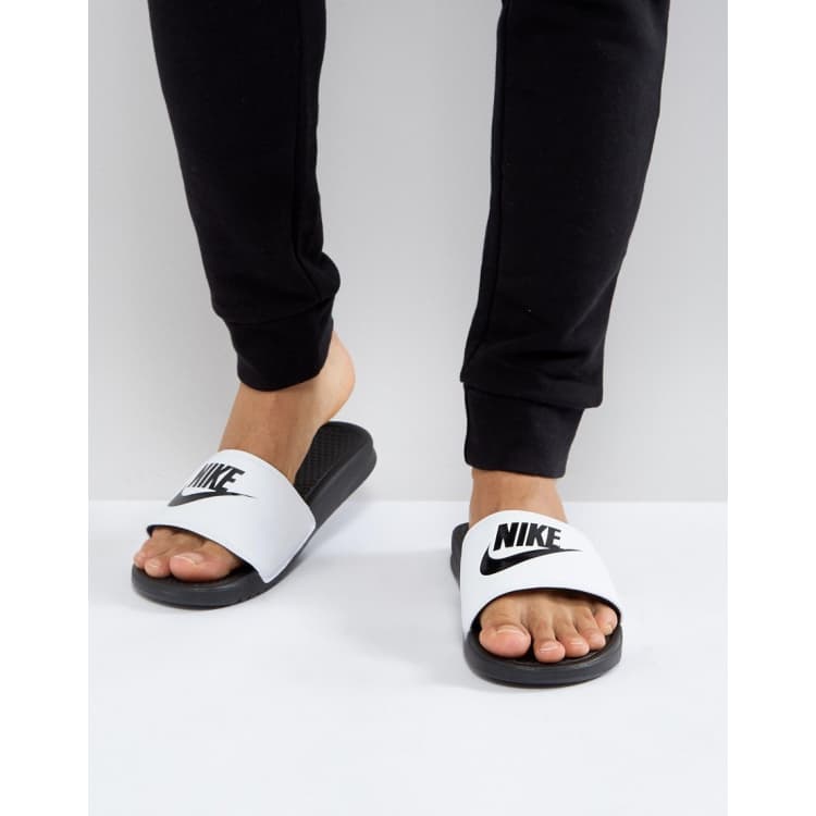 Nike benassi on discount feet