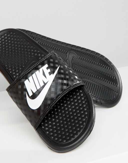 Nike benassi logo on sale sliders in black