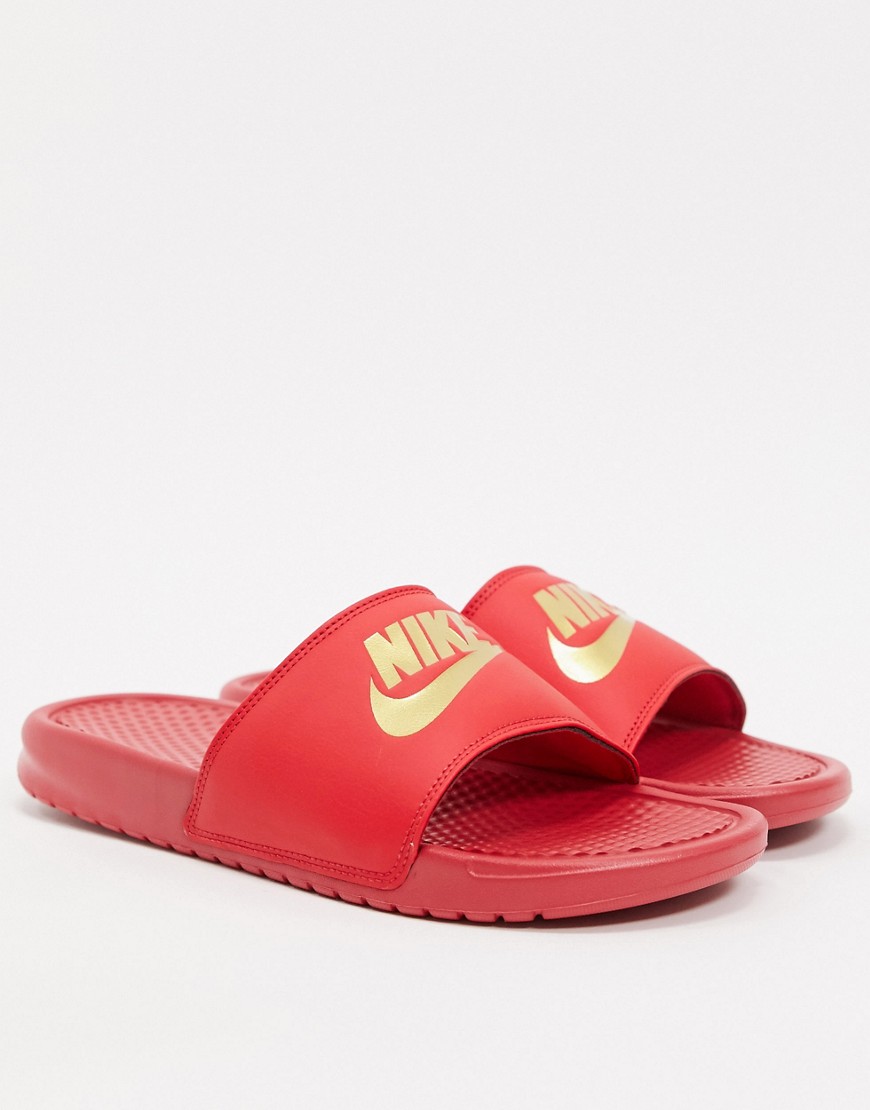 Nike Benassi sliders in red/gold