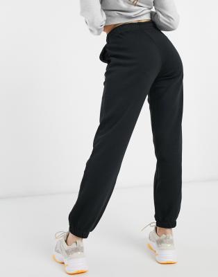 women's nike loose fit sweatpants