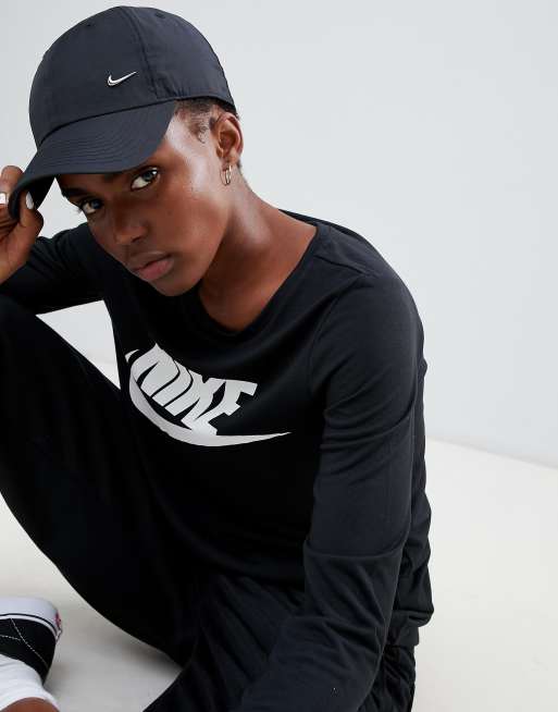 Nike cap shop metal swoosh logo