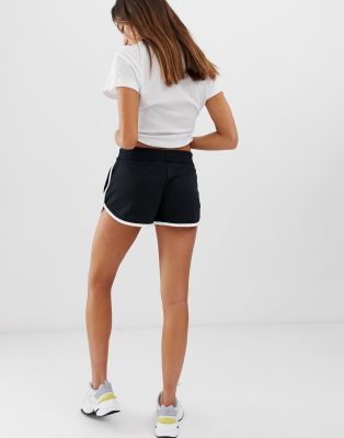 nike black runner shorts