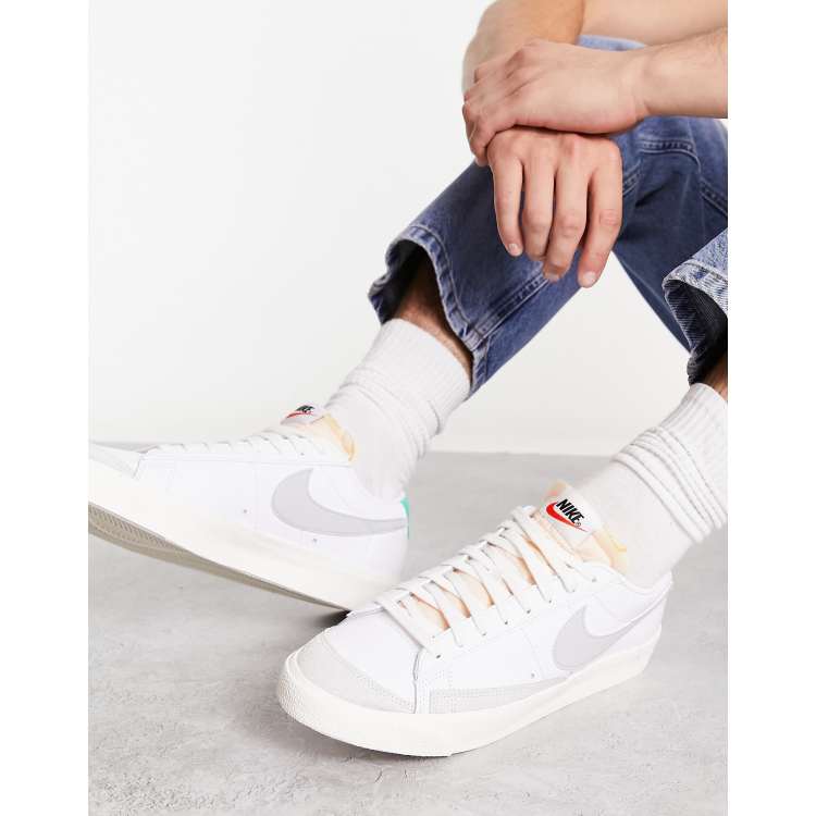 - '77 - Baskets vintage - Blanc et gris ASOS