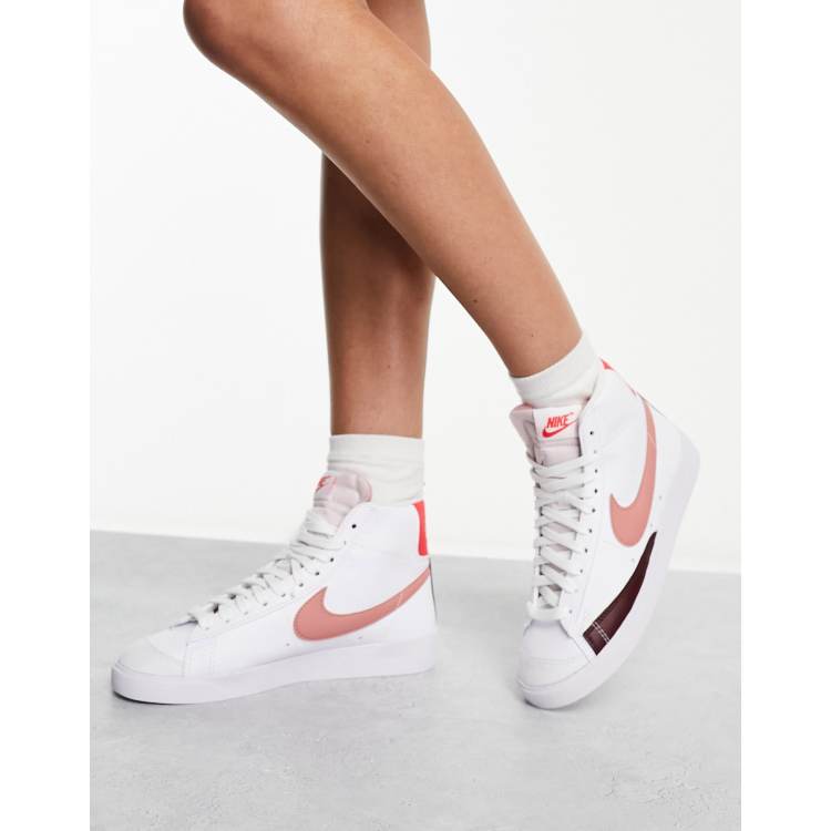 Basket Femme Nike Blazer Taille Petit Ou Grand Nike Blazer '77 NN Baskets  Mi-hautes Blanc Et Rouge Stardust