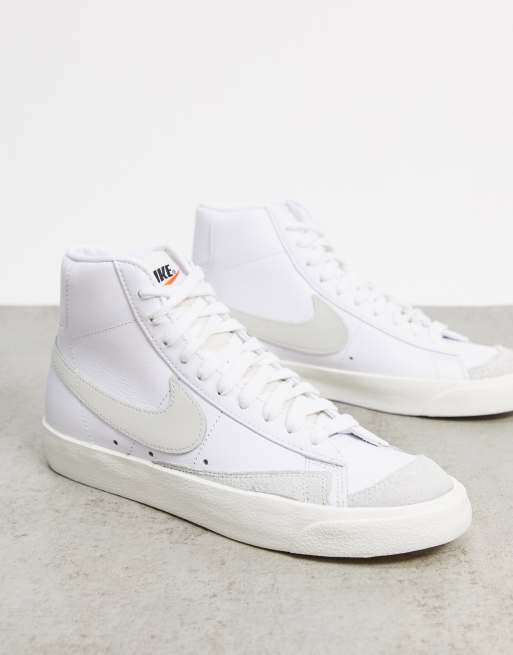 Nike blazer 2025 femme beige