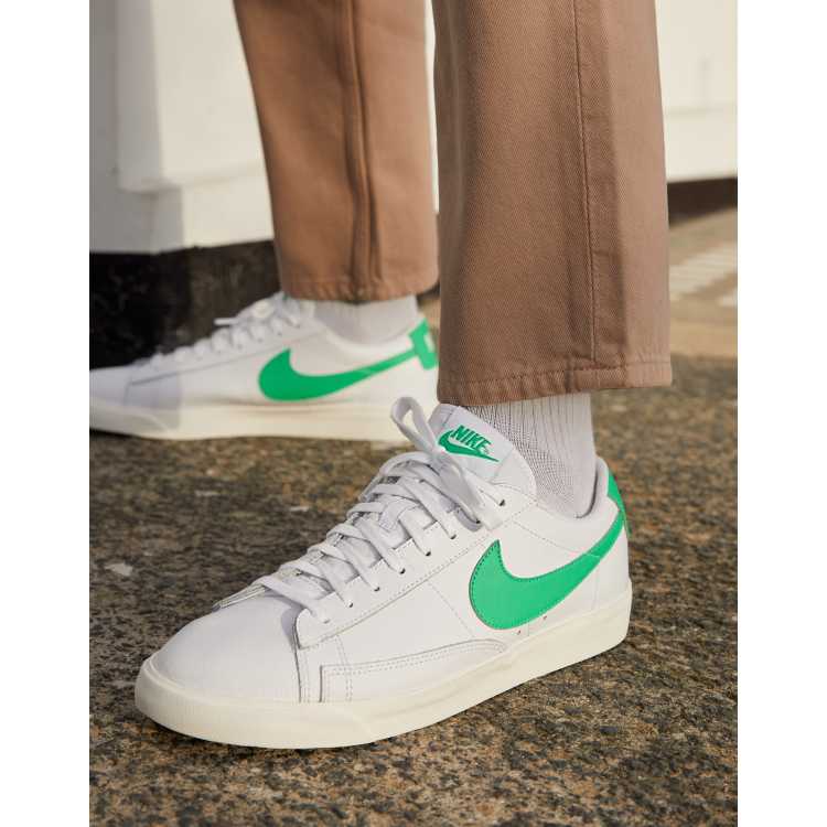 Nike Blazer Baskets basses en cuir Blanc vert ASOS