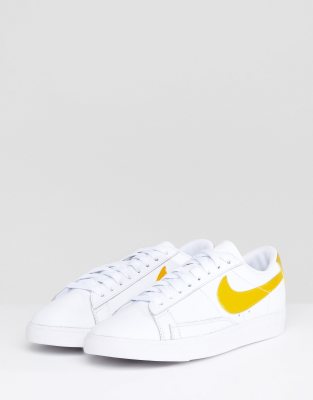 nike blanche et jaune