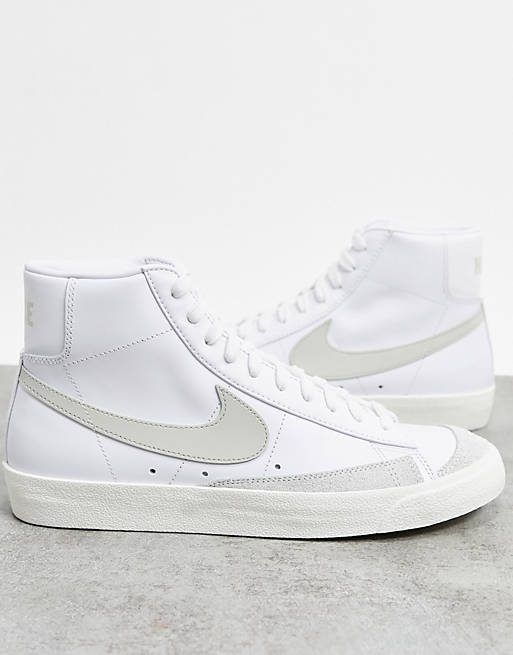 Nike — Blazer — Hvide/knækket hvide Mid '77 sneakers