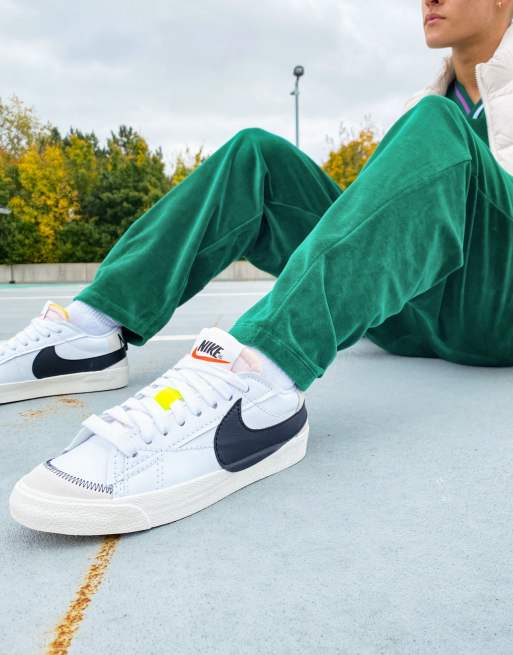 Nike Blazer Low '77 Jumbo sneakers in white and black