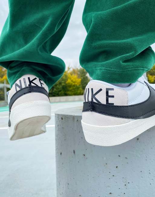Nike Blazer Low '77 Jumbo sneakers in white and black | ASOS