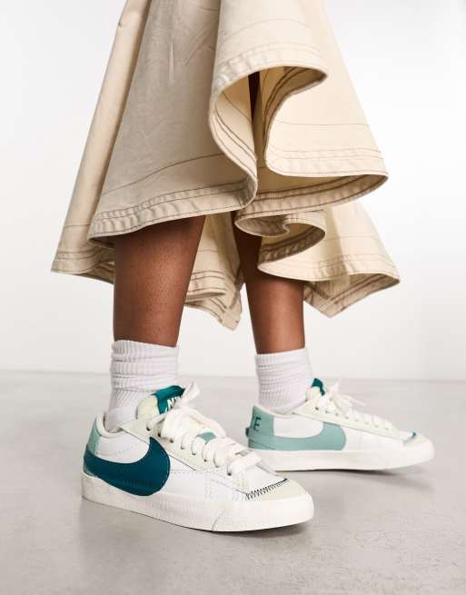 Nike Blazer Low '77 Jumbo sneakers in white & green