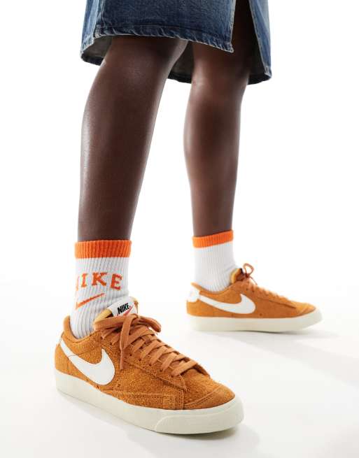 Nike sb blazer peach best sale