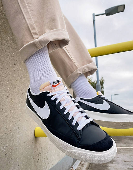 Nike Blazer Low '77 sneakers and white | ASOS