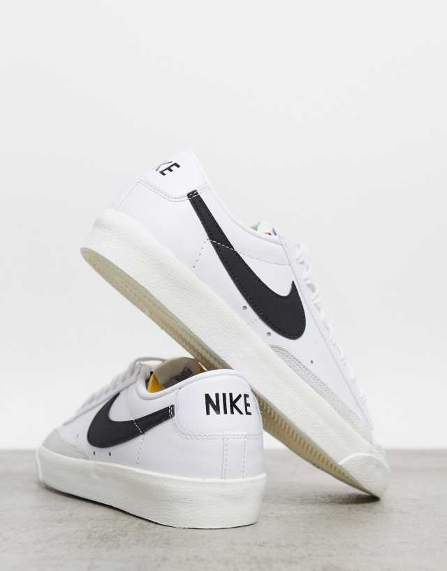 Nike Blazer Low '77 Vintage sneakers in white and black 2