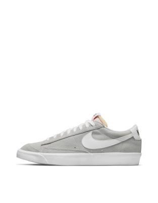 NIKE BLAZER LOW '77 VNTG SUEDE SNEAKERS IN LIGHT SMOKE GRAY-GREY,DA7254-002