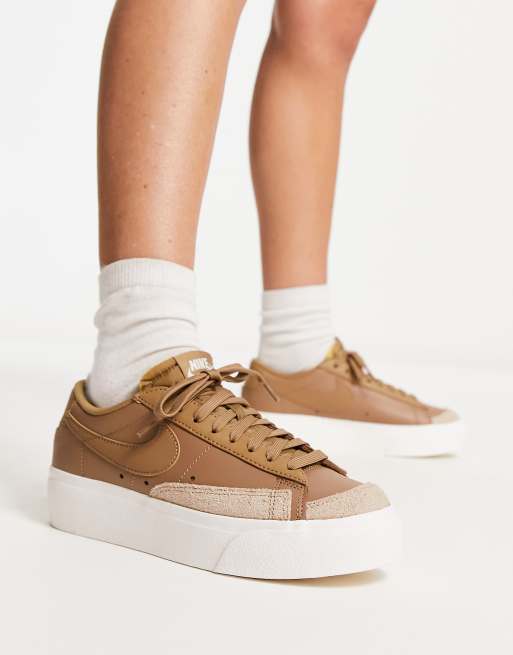 Nike blazer low femme on sale marron