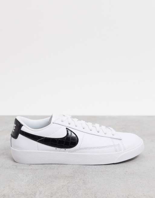 Nike Blazer Low in white and black