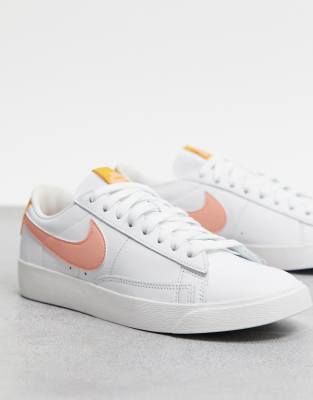 nike blazer low white pink
