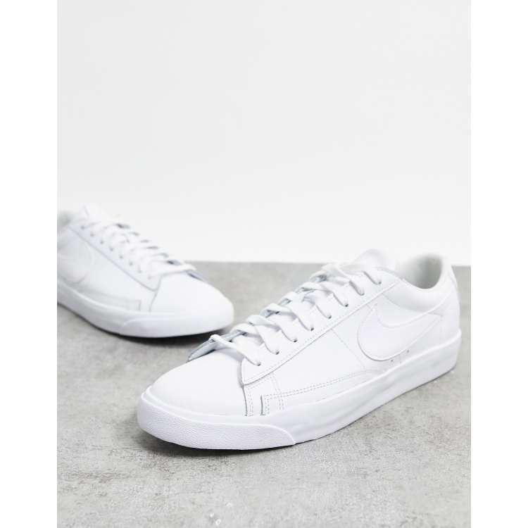 Nike blazer store low le sneaker