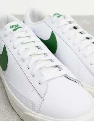 nike blazer sneakers in white