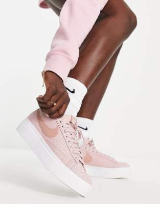 nike blazer low platform pink