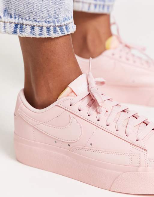 Pink store platform nike