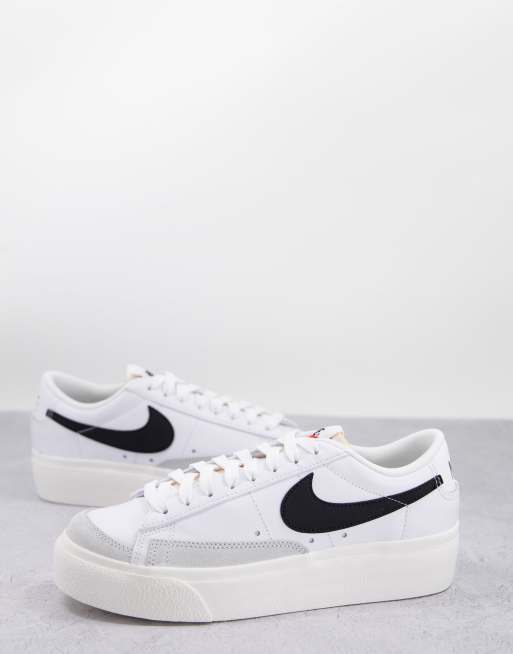 Black and sale white nike platforms