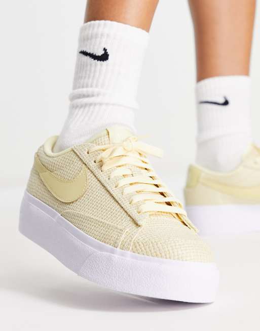 Yellow store nike platforms