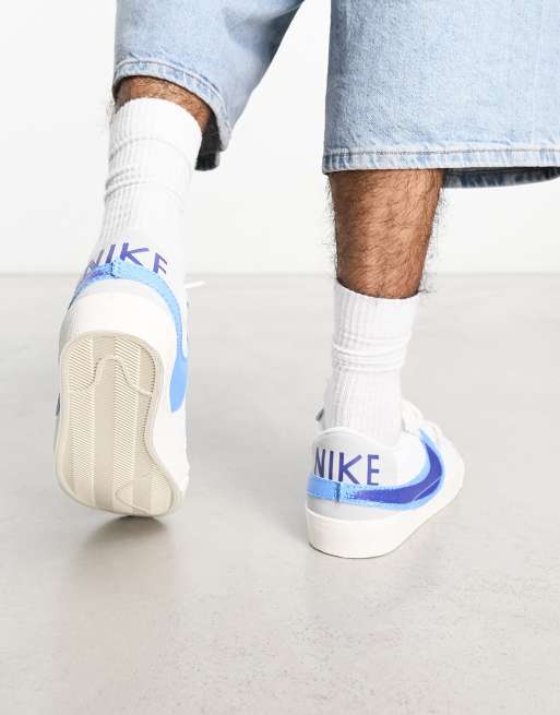 Nike - Blazer Low '77 - Baskets à logo virgule double effet spray - Blanc et bleu, 4 de 4