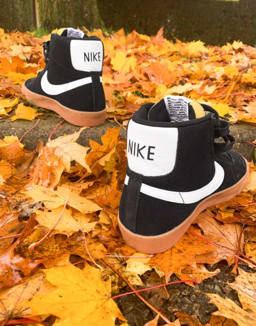 Nike Blazer Mid 77 Baskets en daim Noir et blanc ASOS