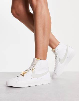 Nike blazer mid blanche hot sale