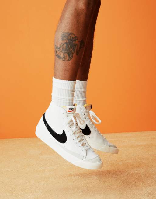 Nike Blazer Mid 77 Baskets mi hautes Blanc noir ASOS