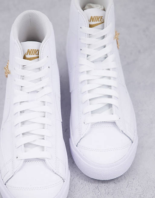 Nike Blazer Mid '77 LX W sneakers in white/metallic gold