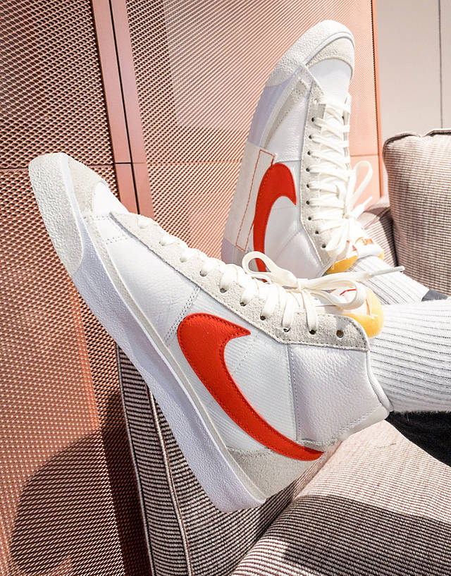 Nike - blazer mid '77 pro club trainers in white and red
