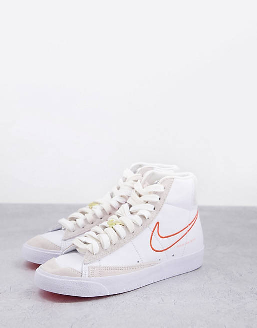Women Trainers/Nike Blazer Mid 77 SE S50 trainers in white and orange 