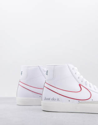 nike blazer mid se