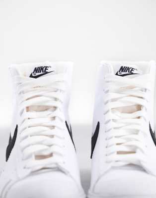 black and white nike blazer shoes