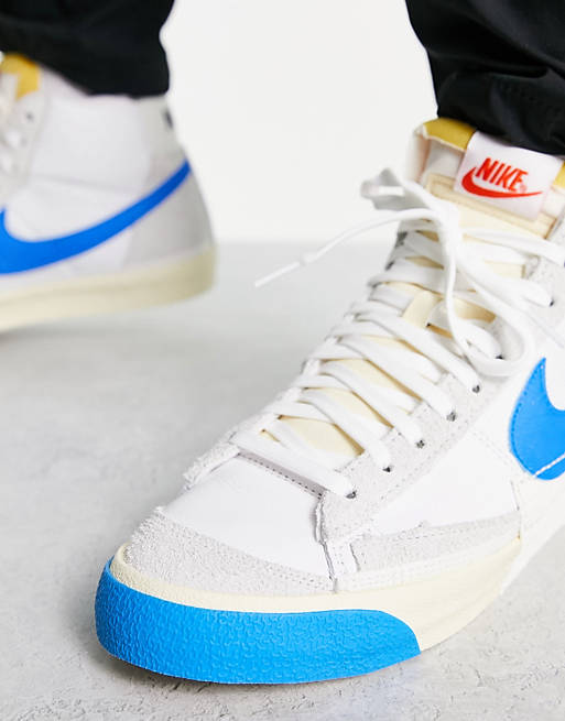 amante Tomar un riesgo audible Nike Blazer Mid '77 trainers in white and blue | ASOS