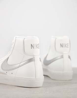 nike blazer mid 77 white silver