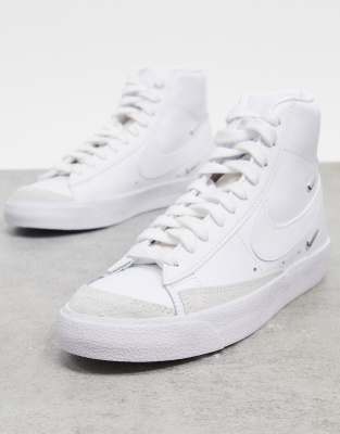 nike blazer trainers white and black