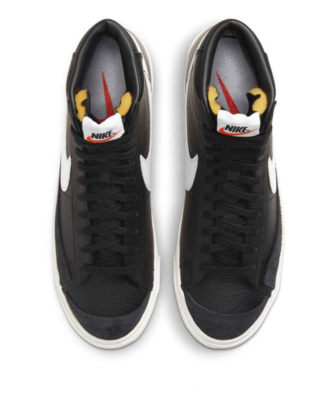 Nike Blazer Mid '77 Vintage sneakers in black and white 2