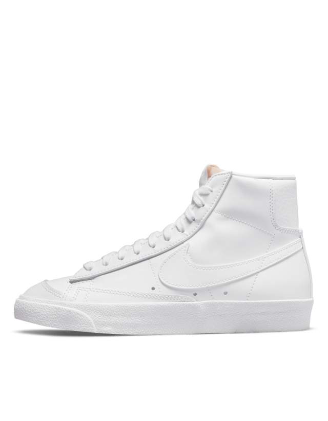 Nike Blazer Mid '77 Vintage sneakers in triple white