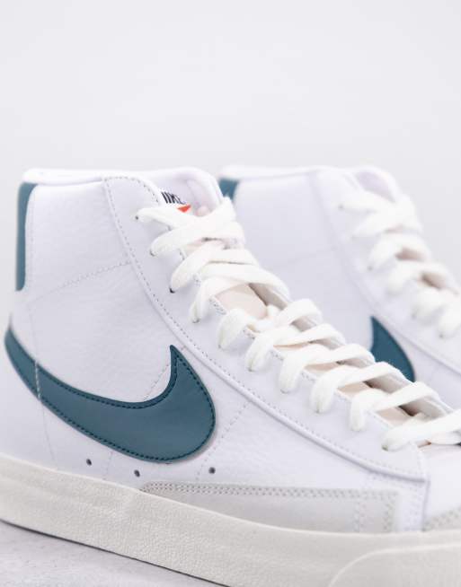 nike blazer mid 77 vintage trainers in white and green