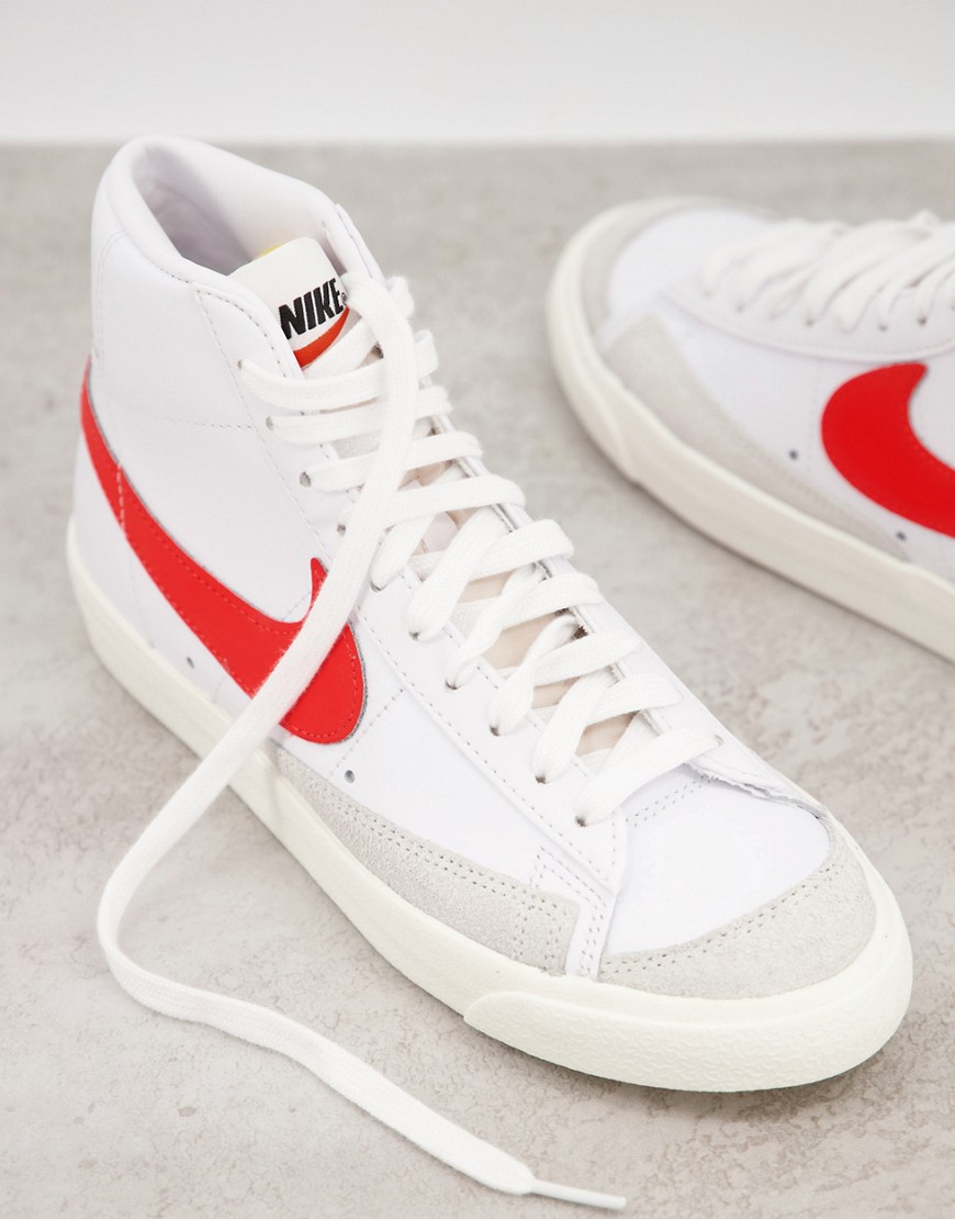 Nike Blazer Mid '77 VNTG sneakers in white/habanero red