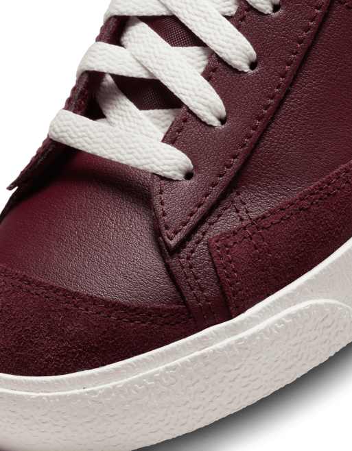 Burgundy best sale blazers nike